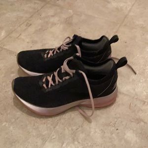 Gently used brooks with new insoles!